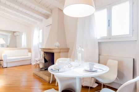 Di Punto In Bianco Home Verona Exterior photo